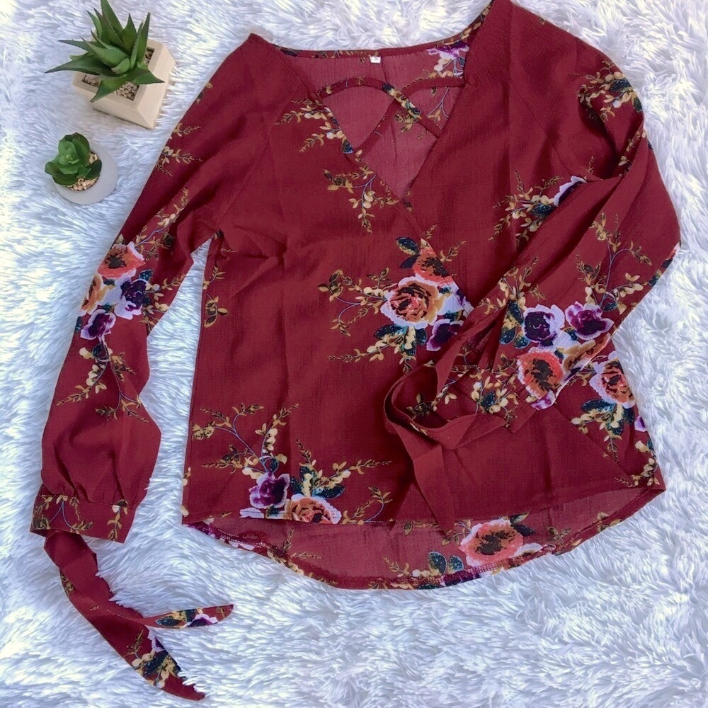 LAST ONE! Floral blouse - Picture 4 of 6